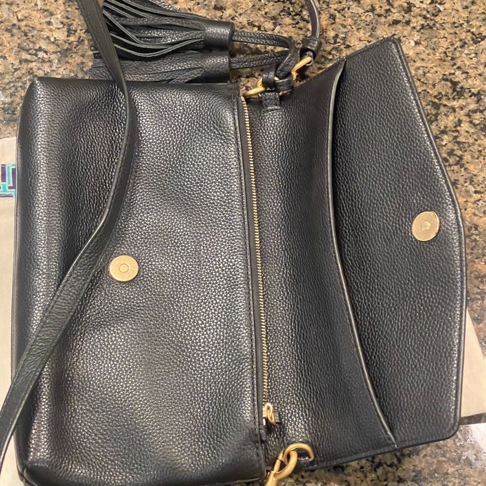 Tory Burch purse used a couple of times. - Picture 1 of 9